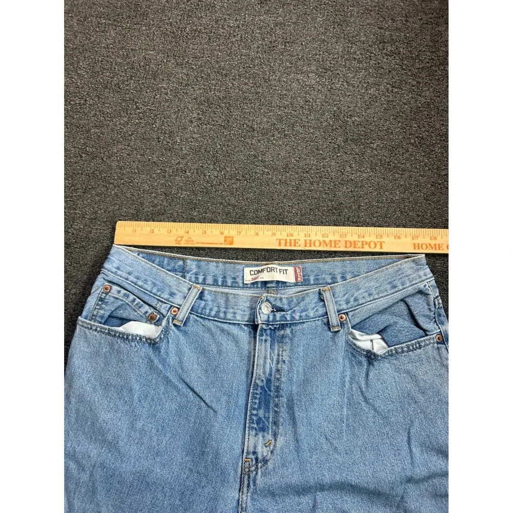 Levis levi 560